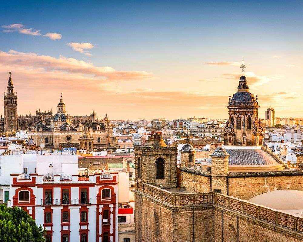 ¿Cómo escoger entre un piso o una casa en Sevilla? por Varesse Inmobiliaria