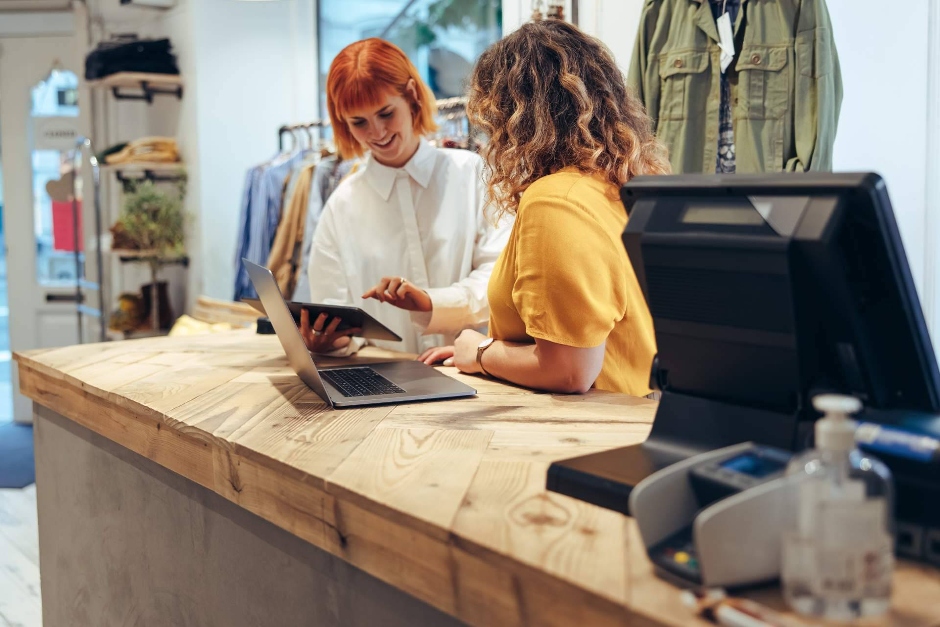 Qué tipo de software TPV necesita un comercio
