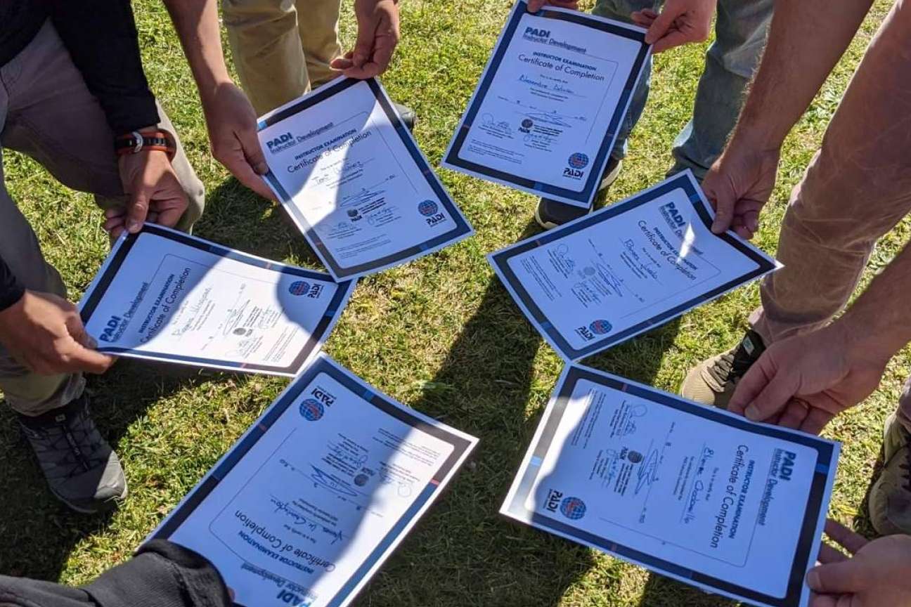 Nuevas fechas de cursos para instructores de buceo en aguas abiertas PADI en Cataluña, Canarias y Baleares