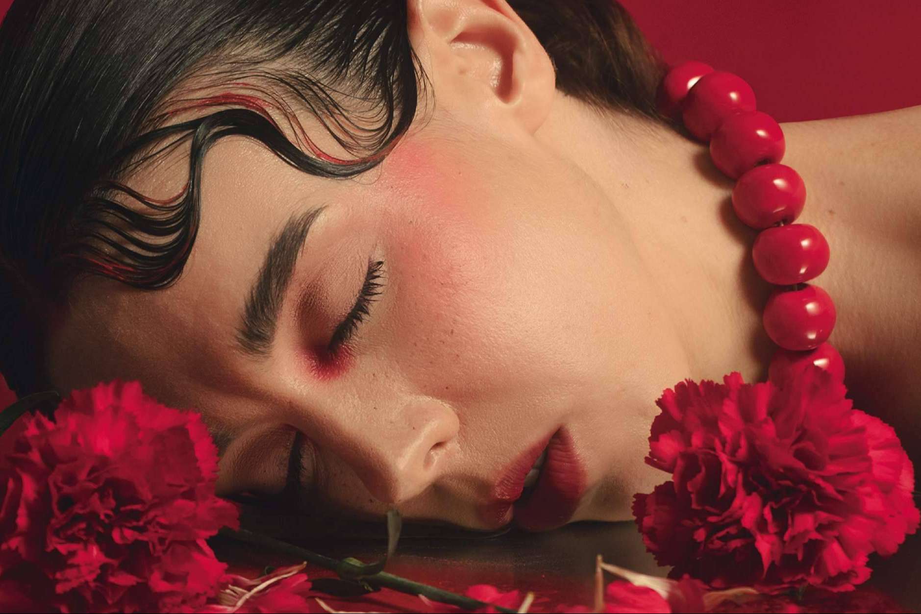 Del dolor a la sanación. Mirena transforma sus vivencias en música con '14+2'