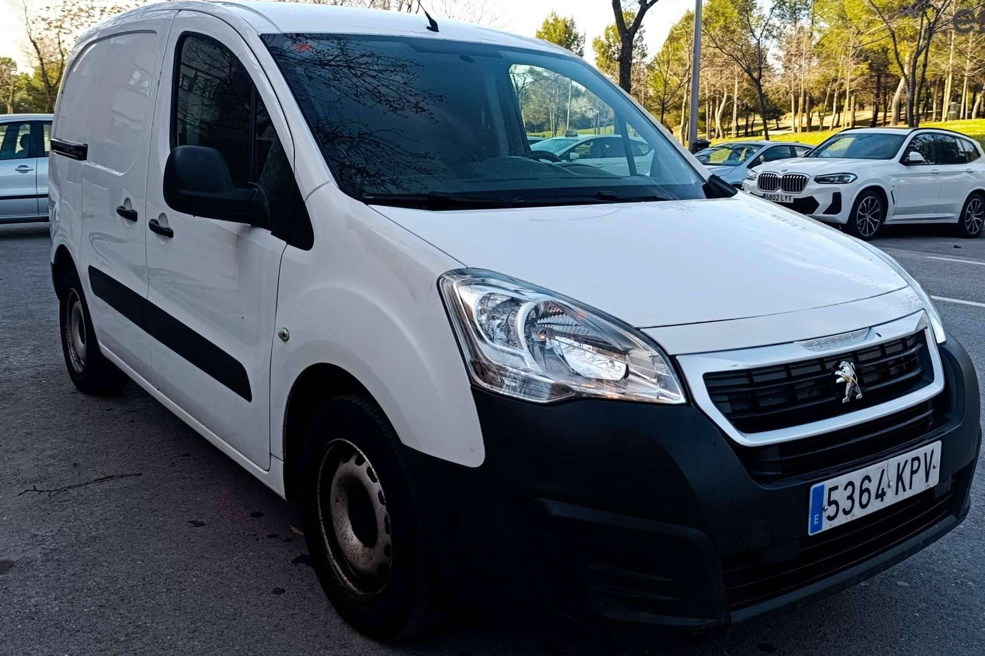Escrapalia; Cómo comprar vehículos en subasta con confianza y donde el comprador es el que fija el precio