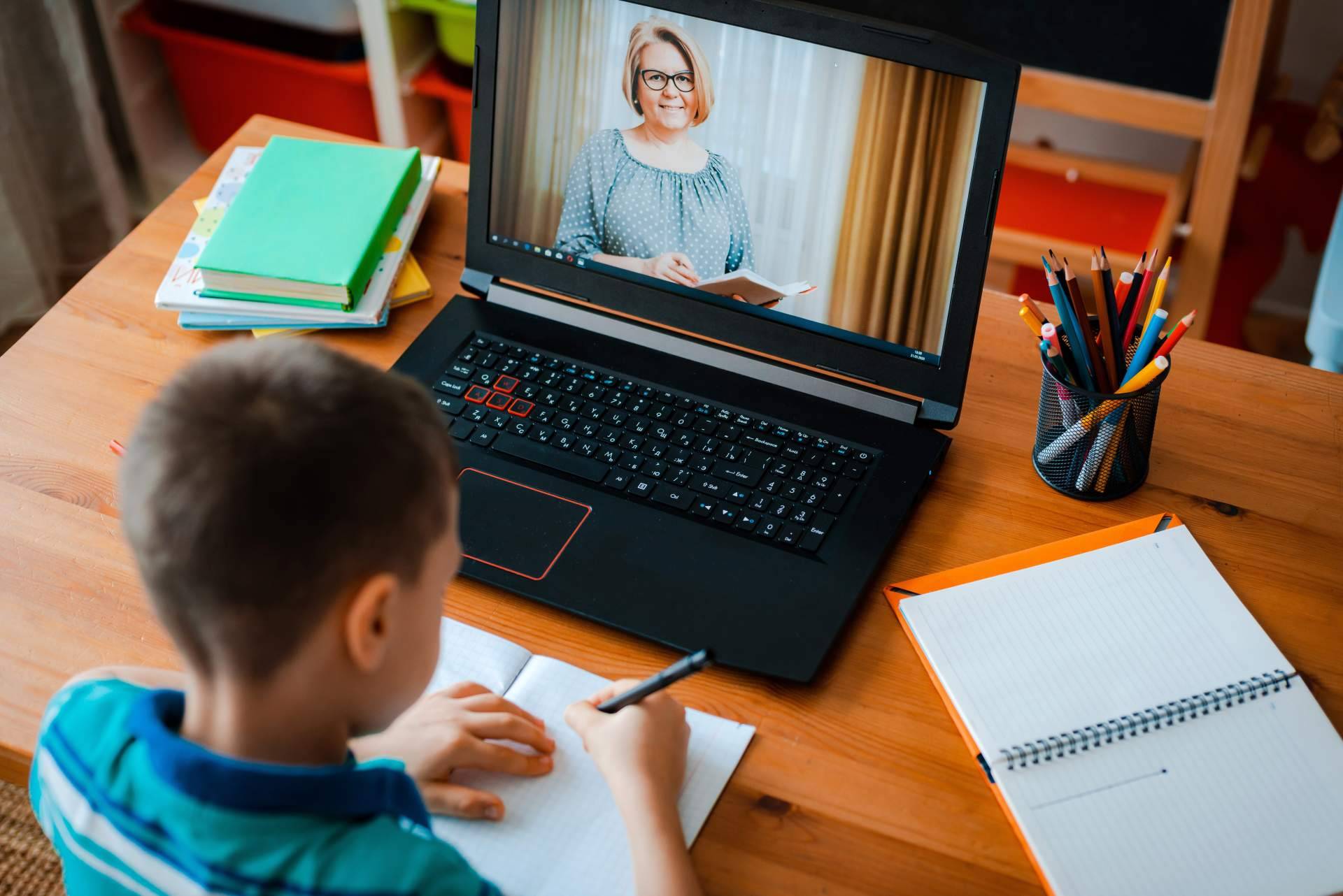 La tecnología en la educación; Equilibrio entre innovación y bienestar