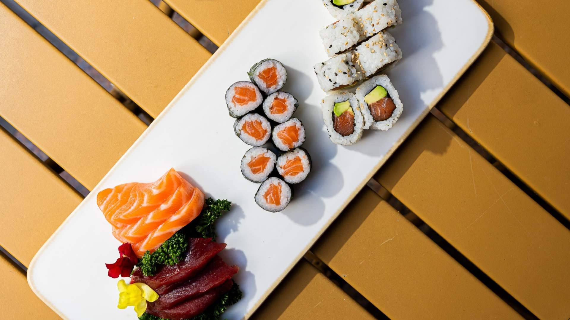 La Uramakeria afianza su crecimiento con sushi urbano, delivery y una carta de casi 100 referencias