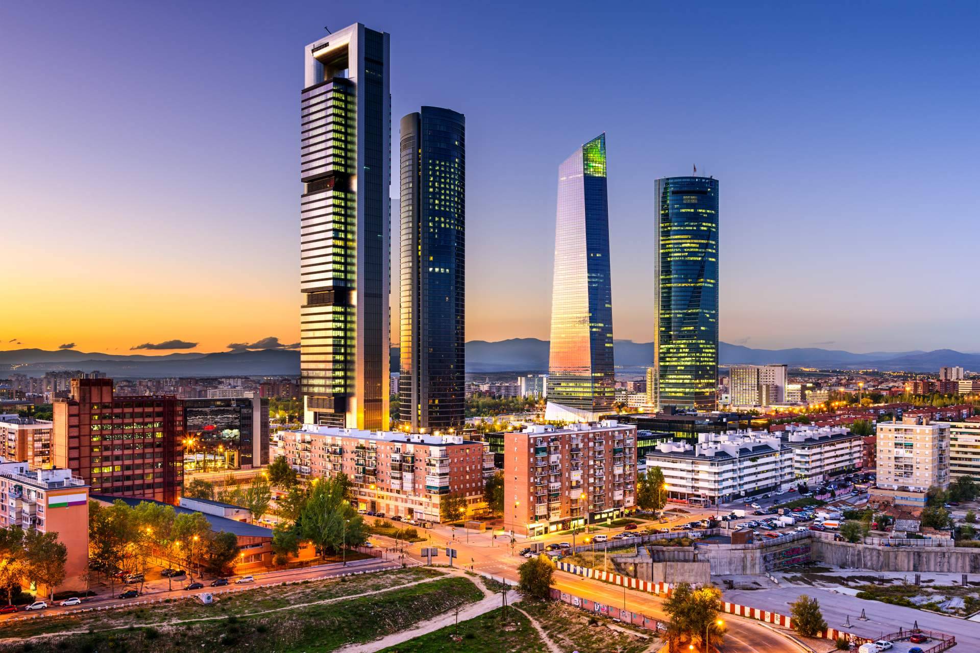 Viajar a Madrid desde Argentina, ¿conviene alquilar un auto?